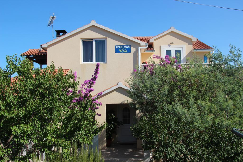 Apartmani Rita Milna  Extérieur photo