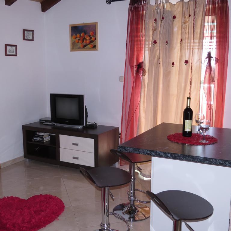 Apartmani Rita Milna  Extérieur photo