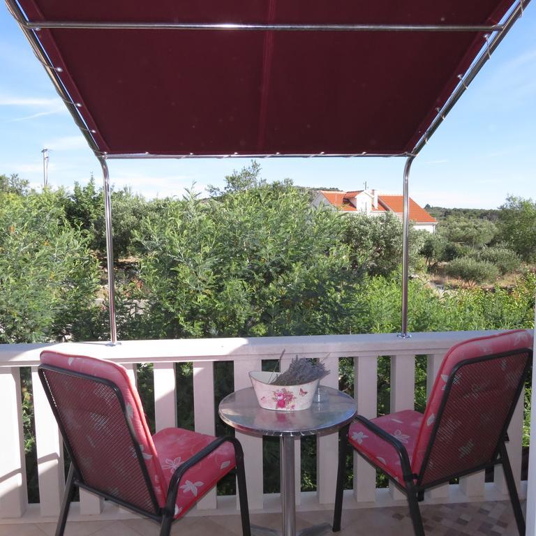 Apartmani Rita Milna  Extérieur photo